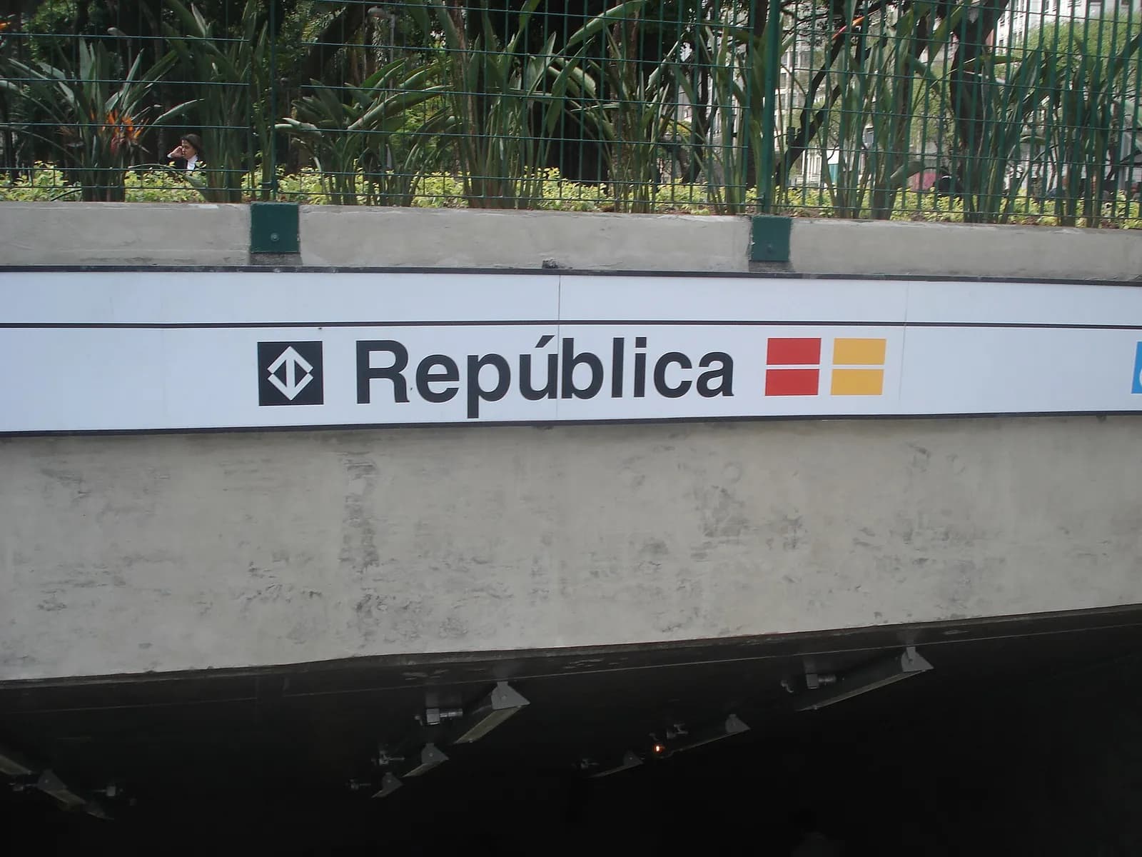 Placa da estação República do Metrô de São Paulo